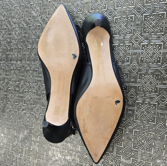 🐢 SAKS FIFTH AVENUE BLACK LEATHER SLINGBACKS Size 10 2.5" Heel - Picture 3 of 17